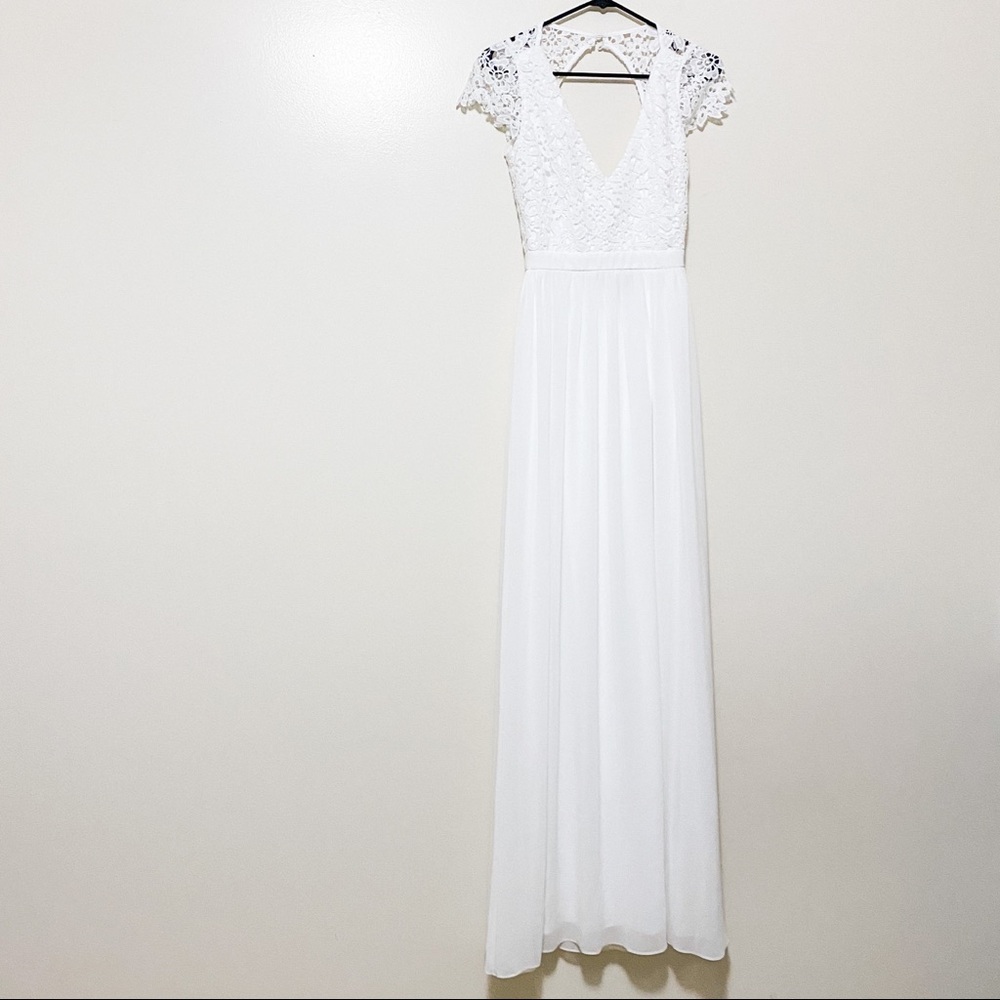 Lulu’s Lace Backless Wedding Reception Dress